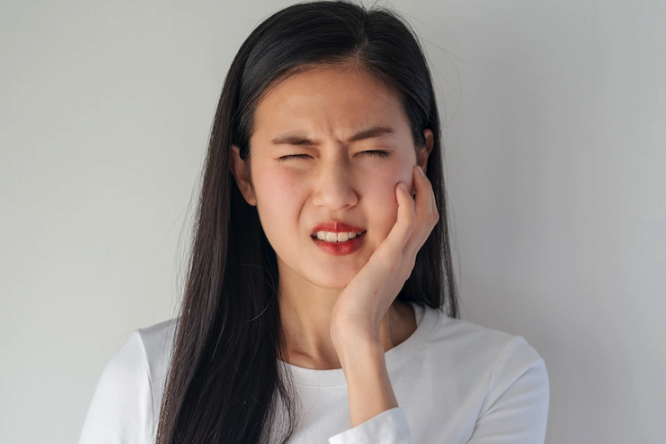 saraf gigi berlubang